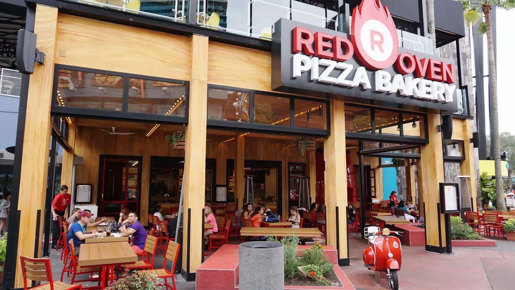 Universal CityWalk Red Oven Pizza